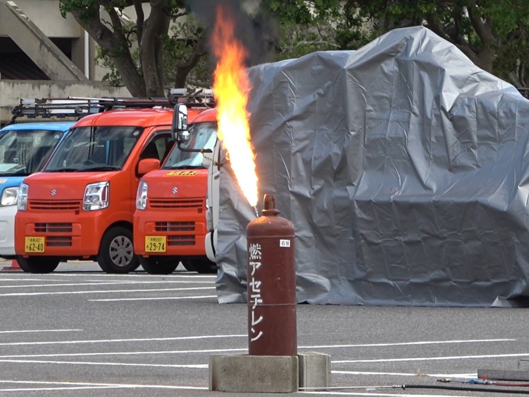 酸素・アセチレンガス燃焼実験